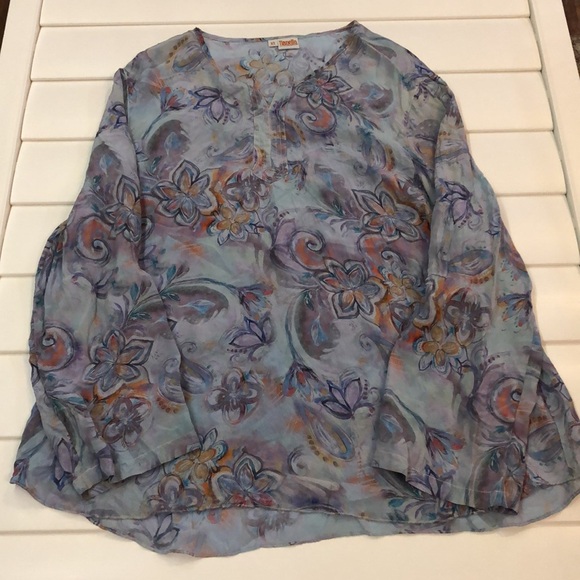 Tianello 100% silk, long sleeve, floral, print blouse - Picture 5 of 12